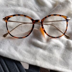 Tortoiseshell Round Women's Eyeglasses - Unbranded